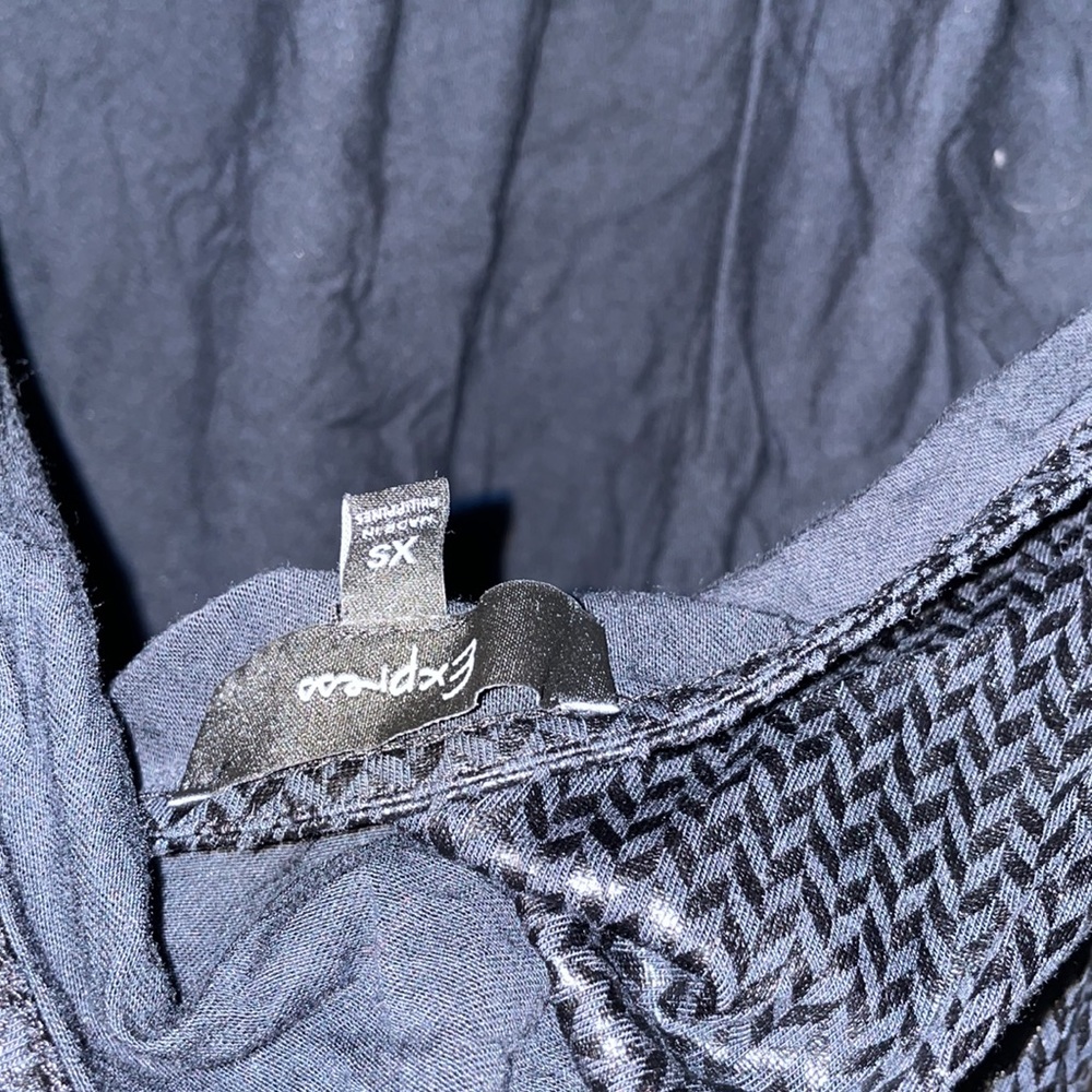 Express - Picture 4 of 4